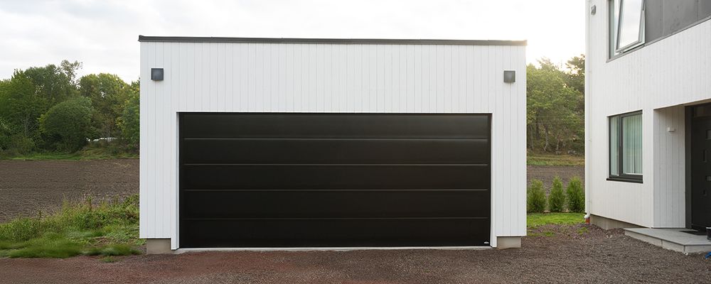 Se vårt utvalg av garasjeporter og tilbehør